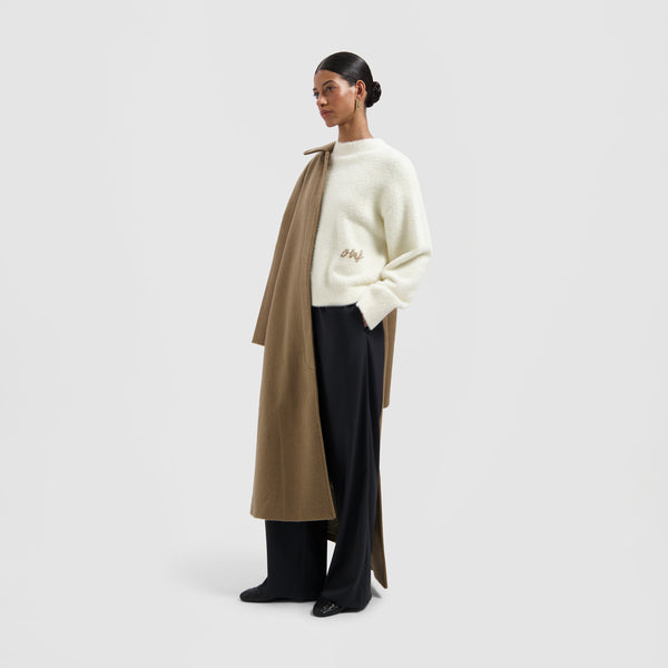 Olaf Hussein Fluffy Script Logo Knit Off White