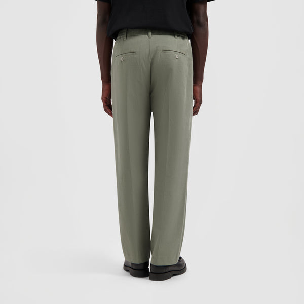 Olaf Hussein Regular Pleated Chino’s Smokey Olive