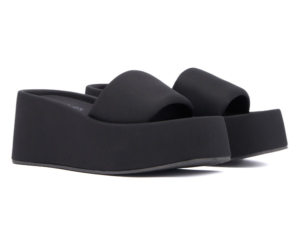 olivia miller Women's Uproar Wedge Sandal