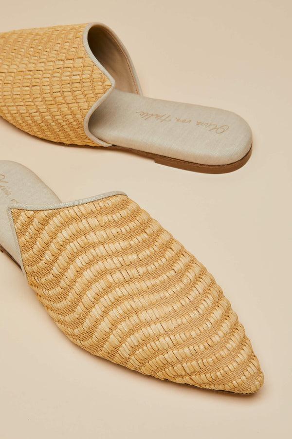 Olivia Von Halle Contessa Roscoe Beige Slippers In Raffia
