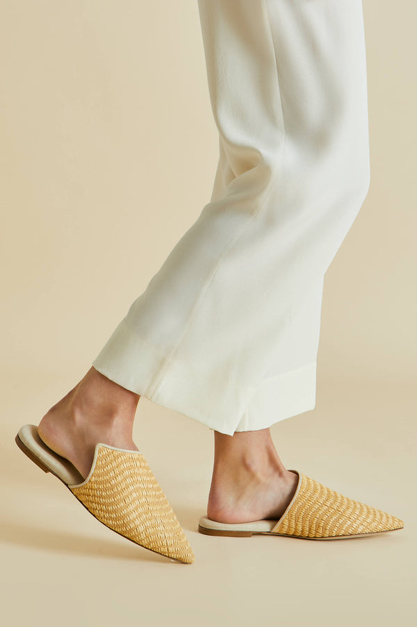 Olivia Von Halle Contessa Roscoe Beige Slippers In Raffia