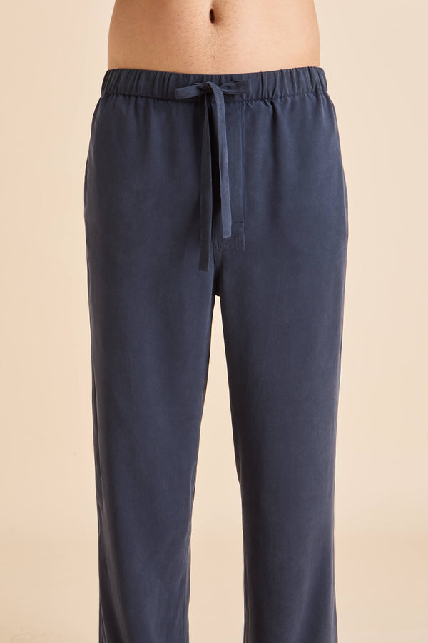 Olivia Von Halle Laurent Navy Pyjamas In Sandwashed Silk Navy