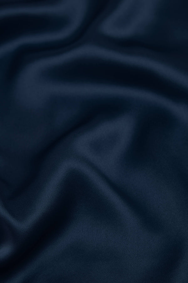 Olivia Von Halle Mimi Navy Robe In Silk Satin Navy