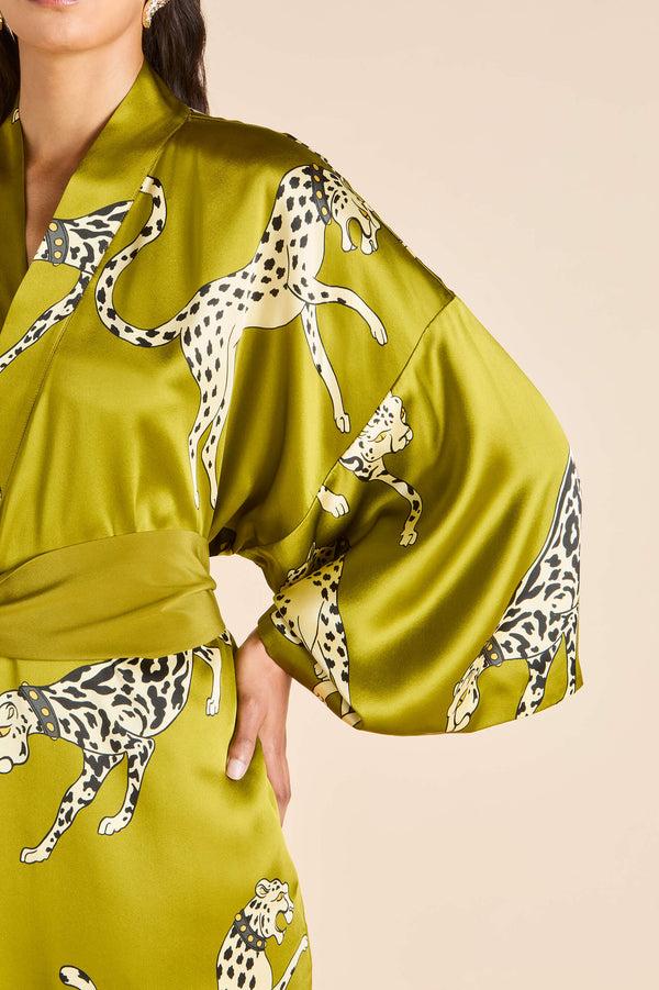 Olivia Von Halle Queenie Chanson Green Leopard Robe In Silk Satin Green