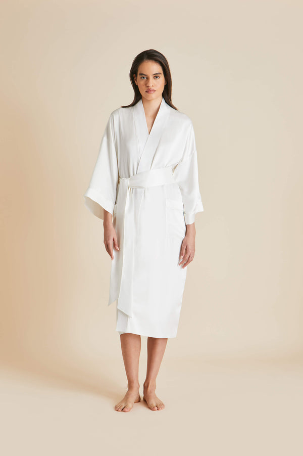 olivia von halle Sabine Ivory Robe in Silk Twill Ivory