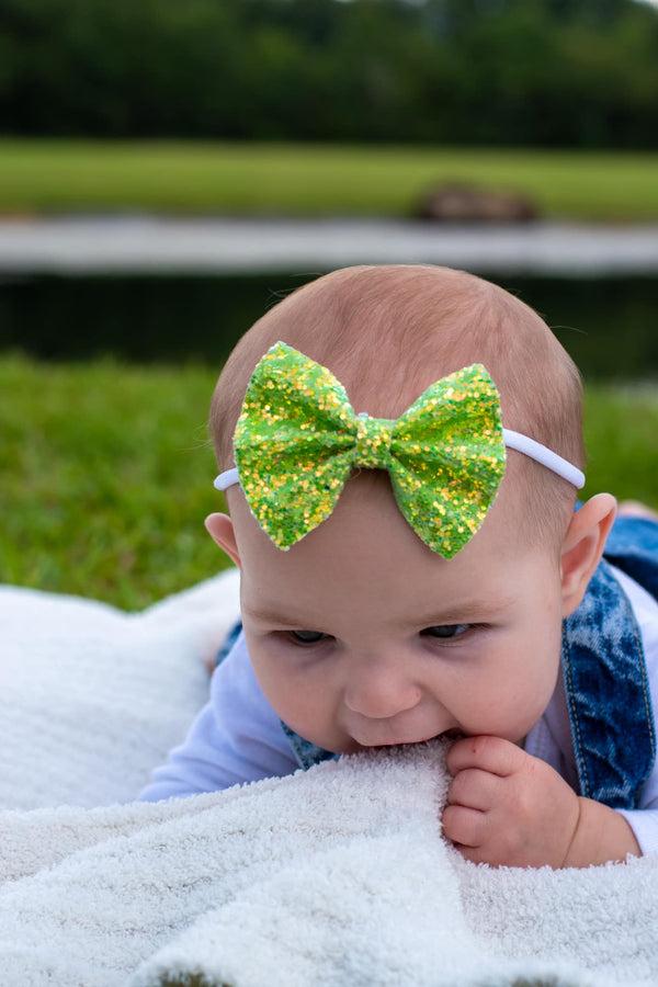 Olivia's Bow Birthstone Bow: August Peridot