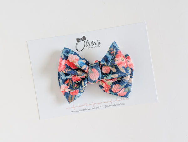 olivia's bow Bloom Babe Mini Babs