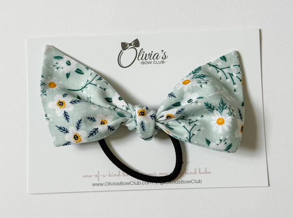 olivia's bow Bluebelle - Sienna