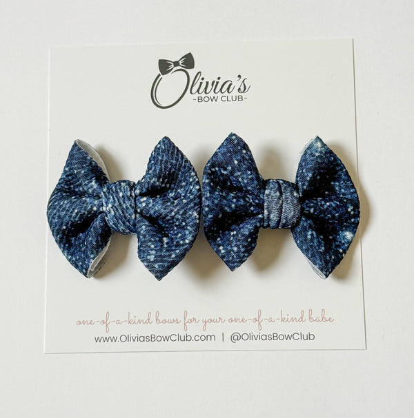 olivia's bow Midnight - Piggies