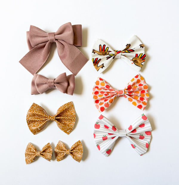 Olivia's Bow Rosy Velvet - Mini Molly