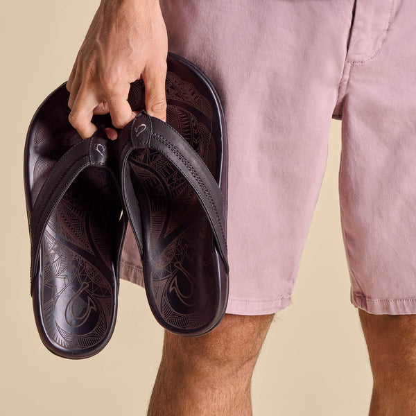 Olukai Hiapo Lava Rock