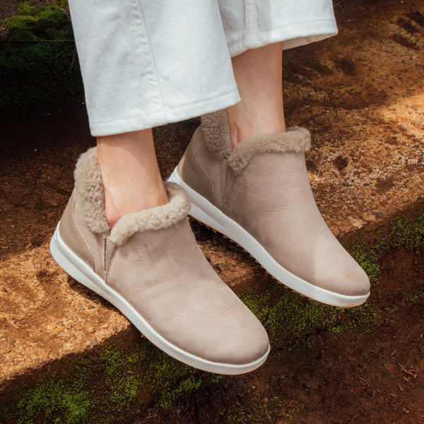 Olukai Kāmau Taupe Grey