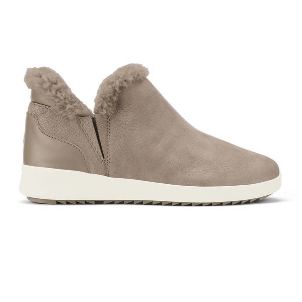 olukai Kāmau Taupe Grey