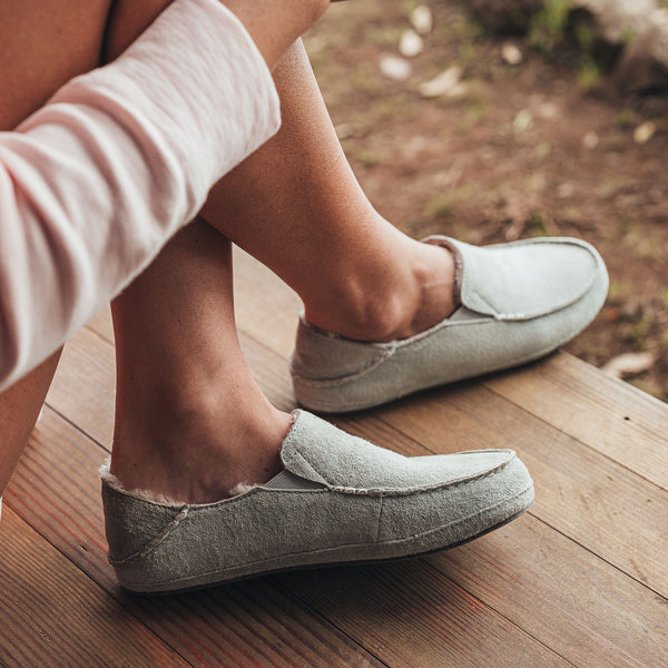Olukai Nohea Slipper Pale Grey