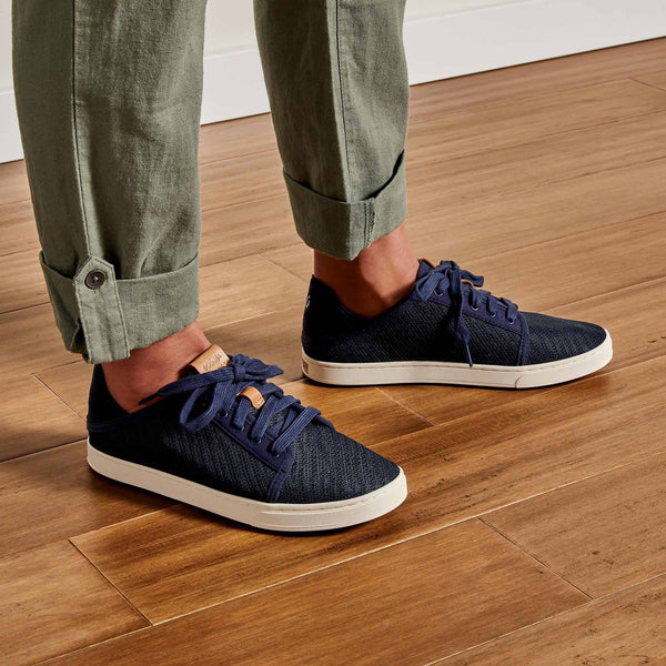 Olukai Pehuea Lī Trench Blue