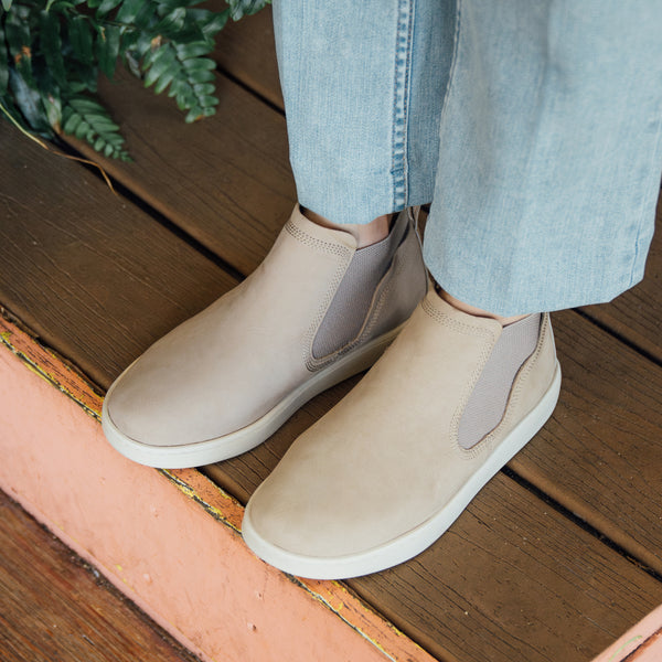 Olukai Pehuea Mid Taupe Grey