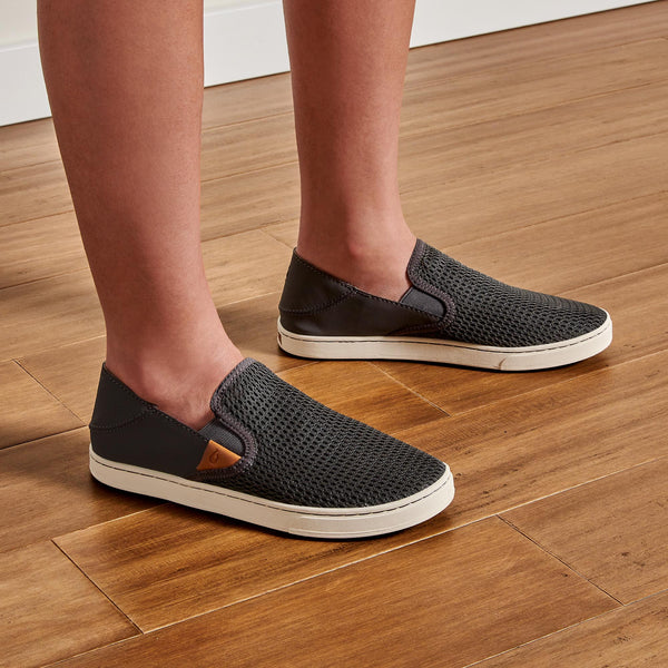 Olukai Pehuea Pavement