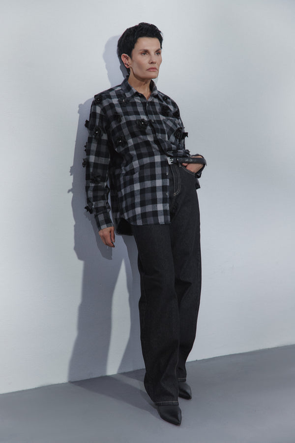 Omelia SHIRT WITH PIERCINGS MADE OF FLOWERS 01 CBWB