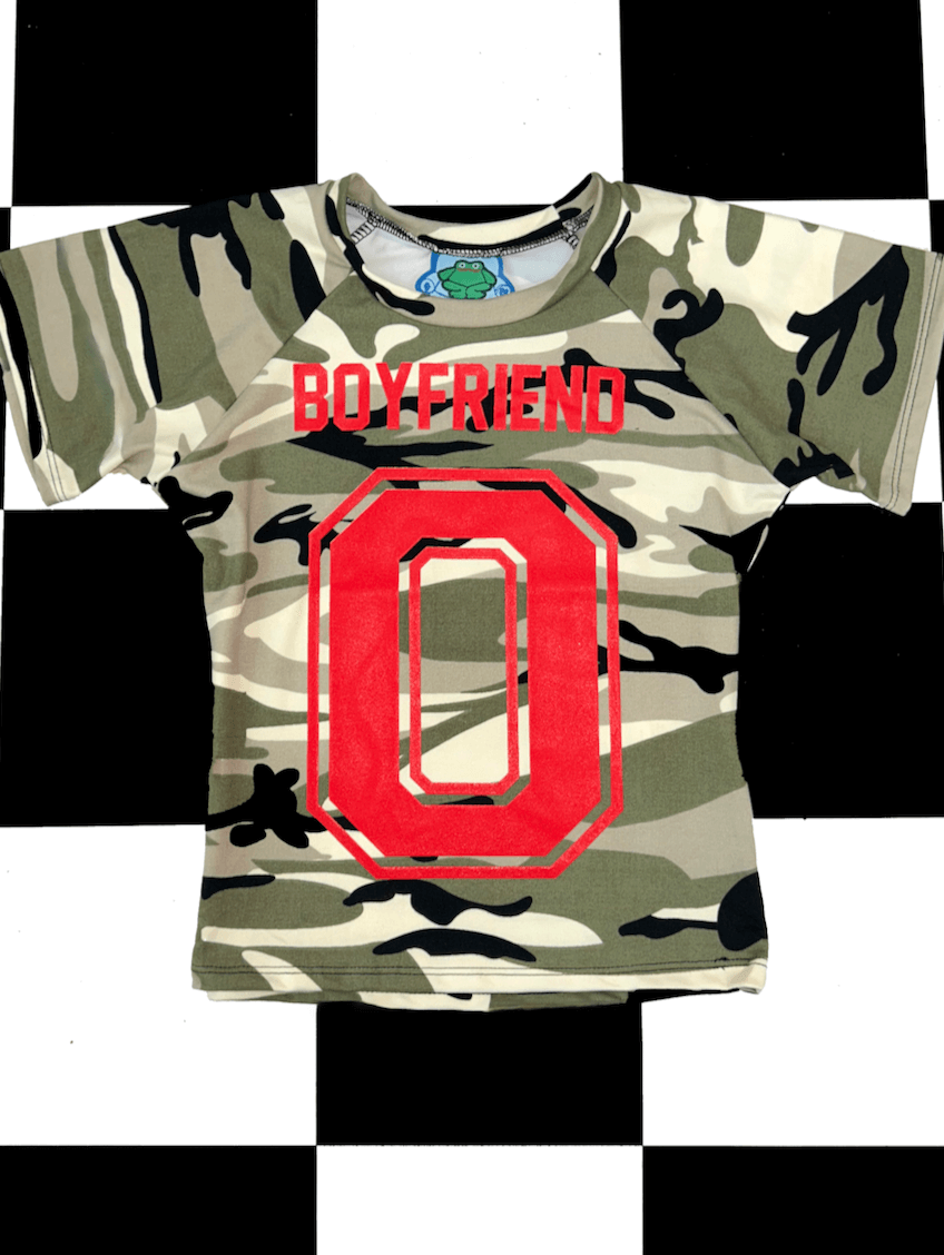 o'mighty 0 BOYFRIEND CAMO BABY TEE
