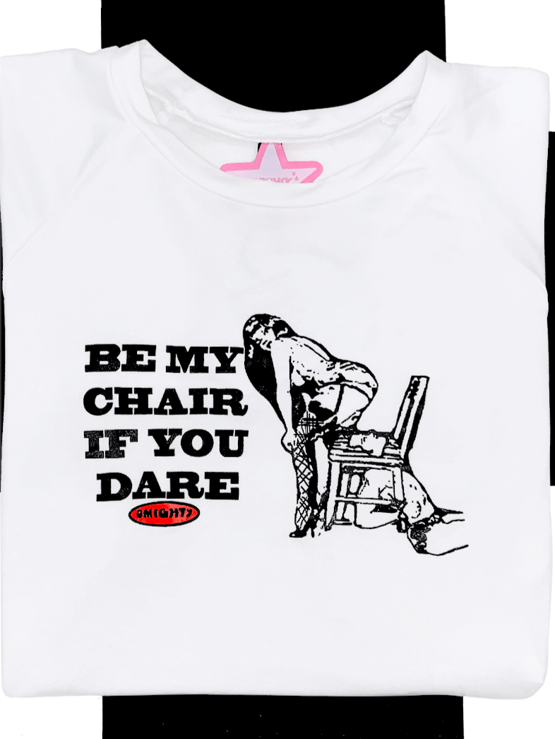 o'mighty BE MY CHAIR BABY TEE IN WHITE