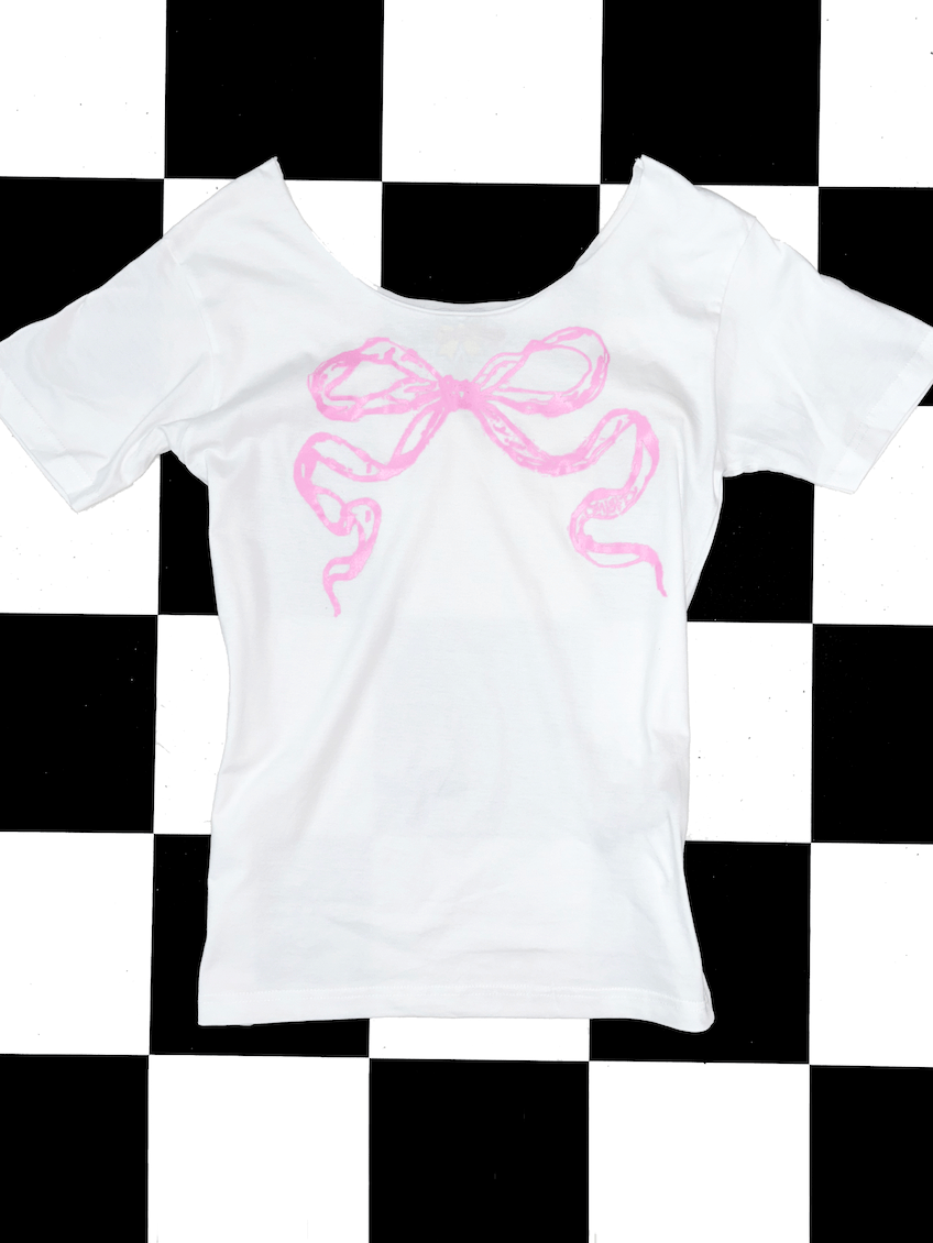o'mighty BOW OVERSIZED TEE IN WHITE