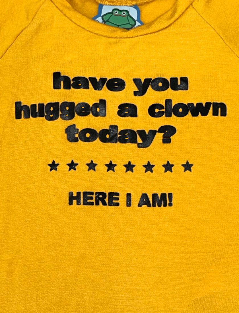 o'mighty CLOWN BABY TEE IN MUSTARD