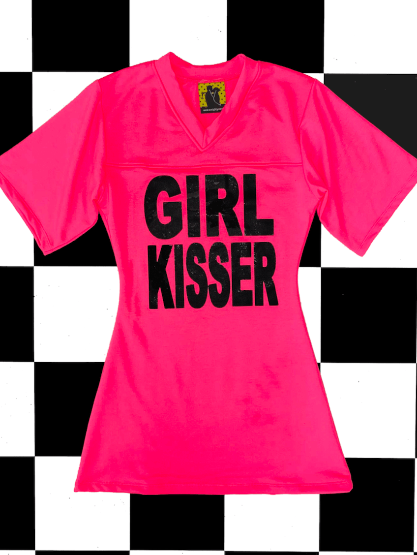 o'mighty GIRL KISSER TSHIRT DRESS IN NEON PINK