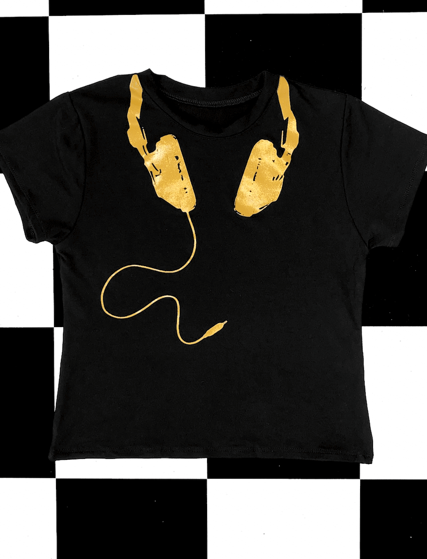 o'mighty HEADPHONES ON BABY TEE IN BLACK