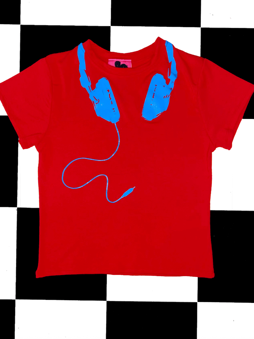 o'mighty HEADPHONES ON BABY TEE IN RED