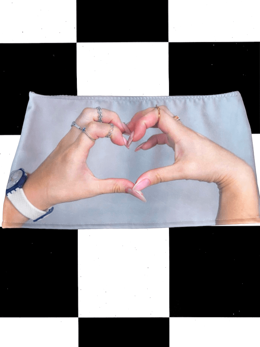 o'mighty HEART HANDS IN GREY