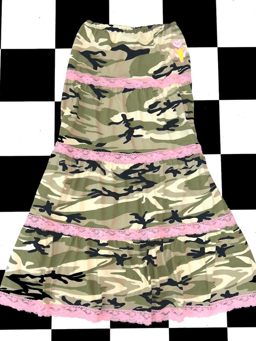 o'mighty LOGO LONG SKIRT IN CAMO