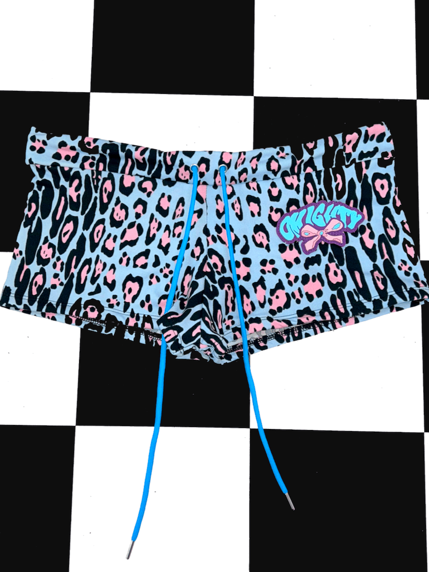 o'mighty RIBBON BOY SHORT IN BABYBLUE LEOPARD