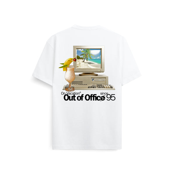 on vacation club Out Of Office T-Shirt - White