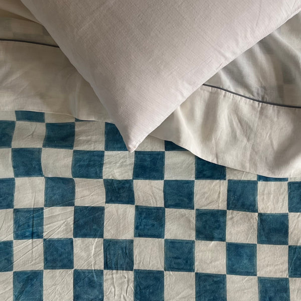 Once Milano Linen Blanket With Chess Printed Pattern