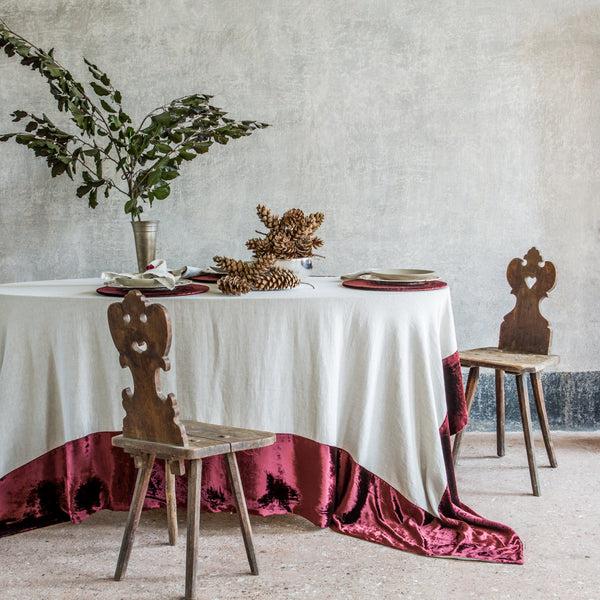 Once Milano Natural Linen Tablecloth With Velvet Border