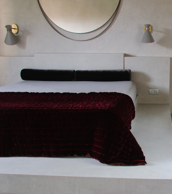 Once Milano Velvet Bolster