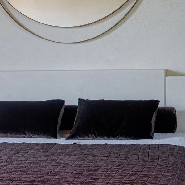 Once Milano Velvet Bolster