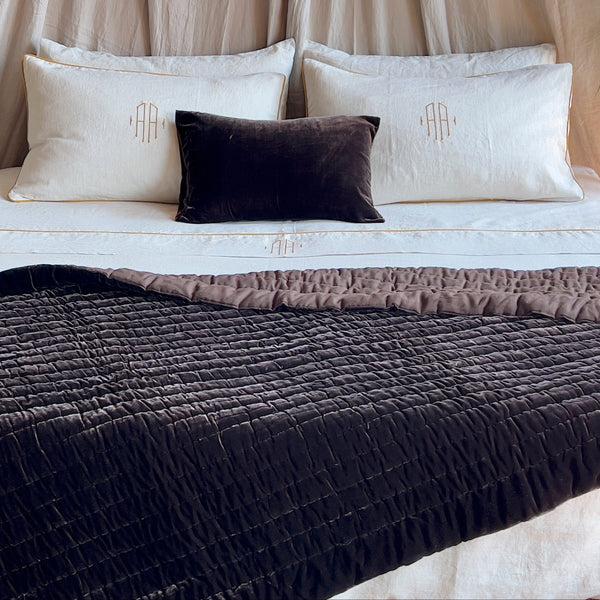 Once Milano Velvet Wavy Blanket
