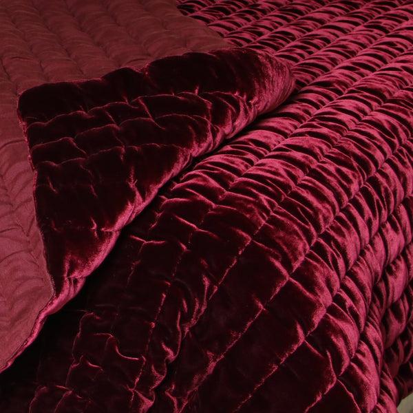 Once Milano Velvet Wavy Blanket