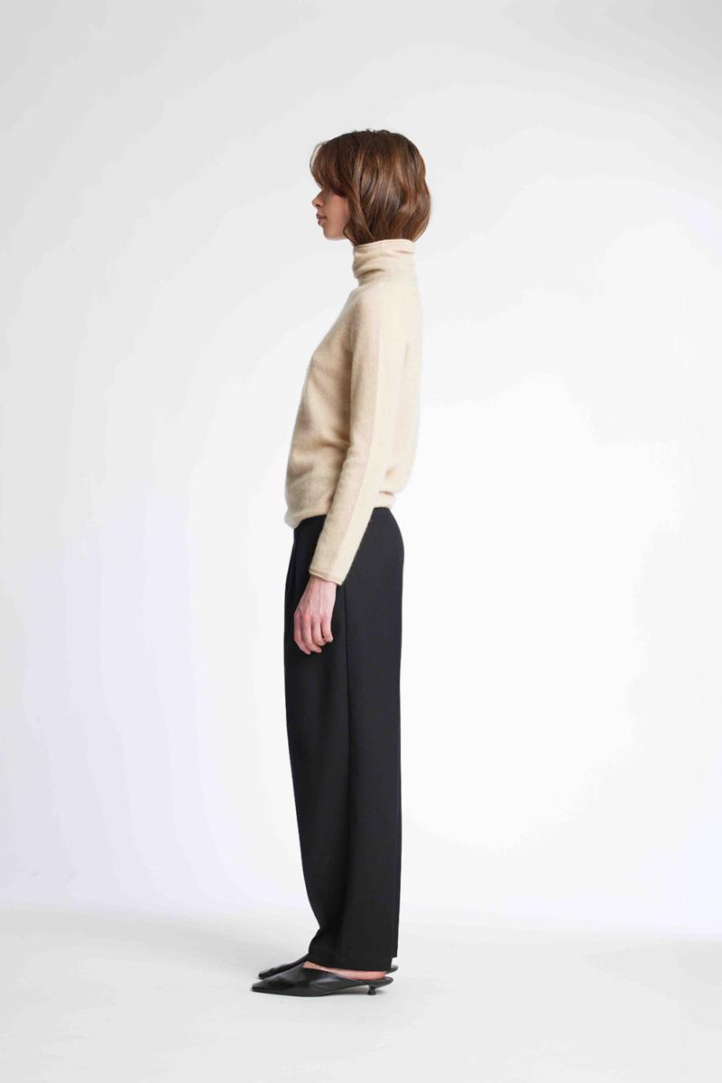 One & Other ASHLEY SWEATER EGGSHELL