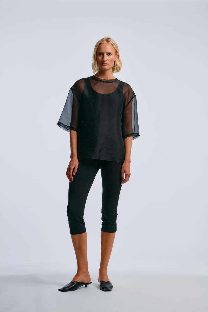 One & Other NIKKI CAPRI LEGGINGS BLACK