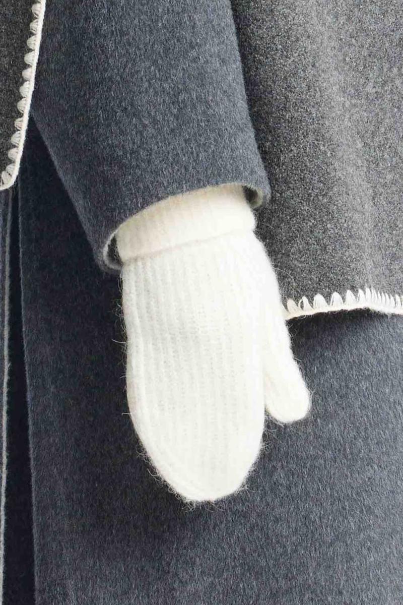 One & Other RUTH MITTENS ECRU