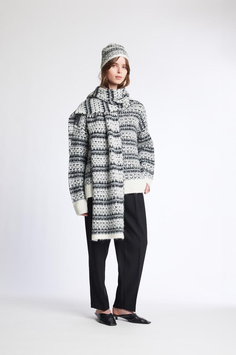 One & Other TEZA SWEATER