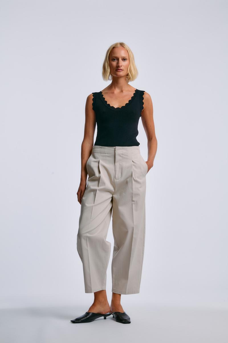 One & Other TRU KNITTED TANK TOP BLACK