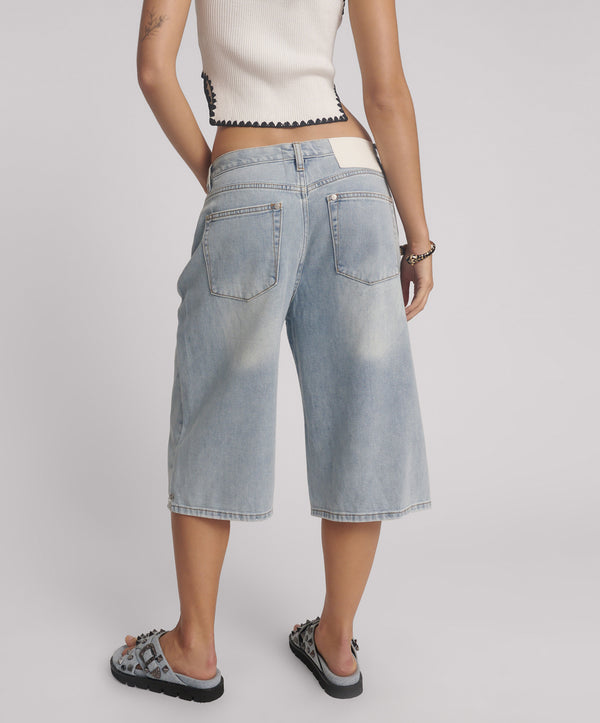 One Teaspoon Beastie Low Waist Wide Leg Denim Shorts - Soft Blue