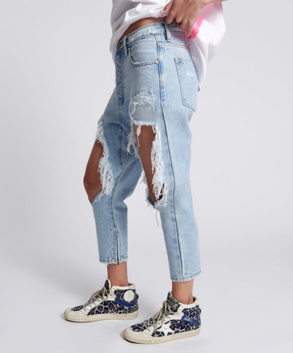 One Teaspoon Kingpins Low Waist Cropped Boyfriend Denim Jeans - Fleetwood