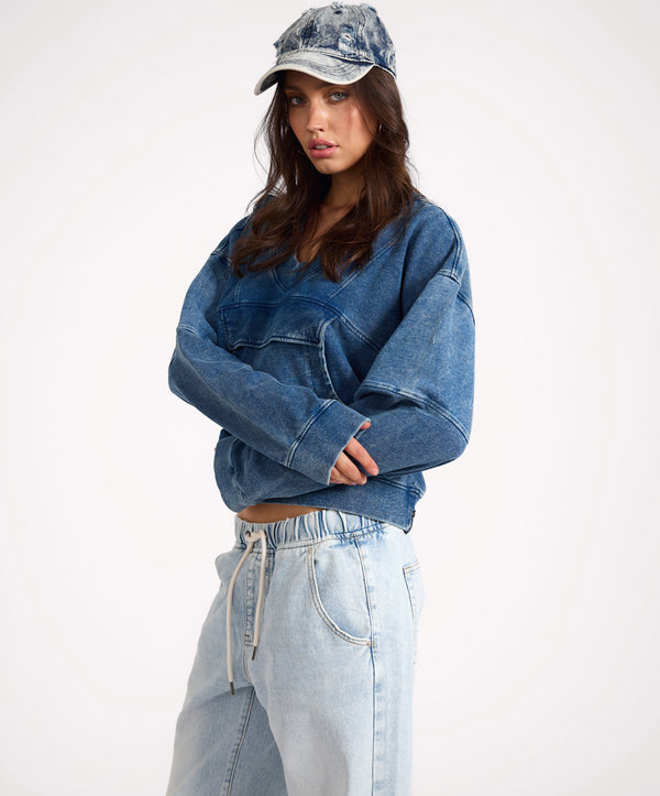 One Teaspoon Retro Fade Panelled V Sweater - Washed Blue