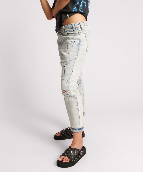 One Teaspoon Saints Low Waist Boyfriend Denim Jeans - Florence Painted