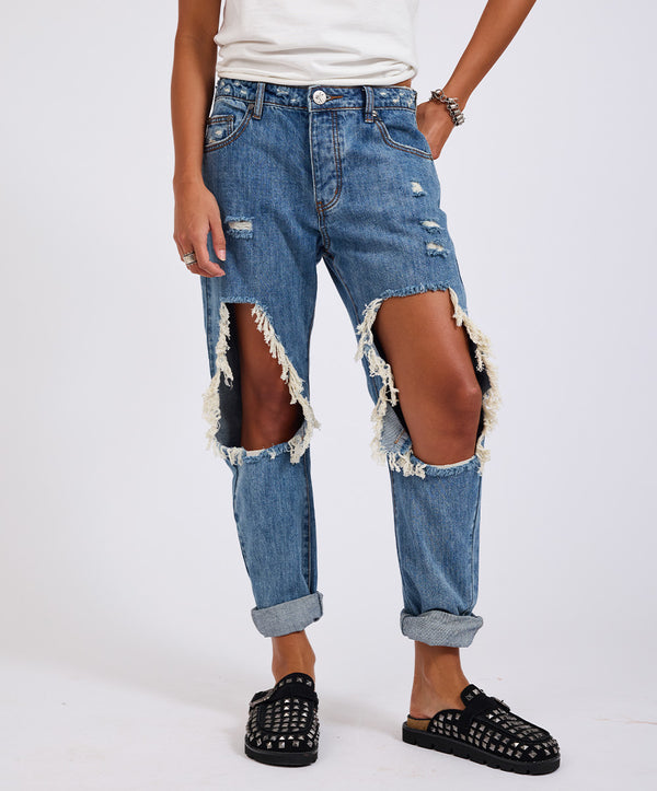 One Teaspoon Saints Low Waist Boyfriend Denim Jeans - Johnny Blue
