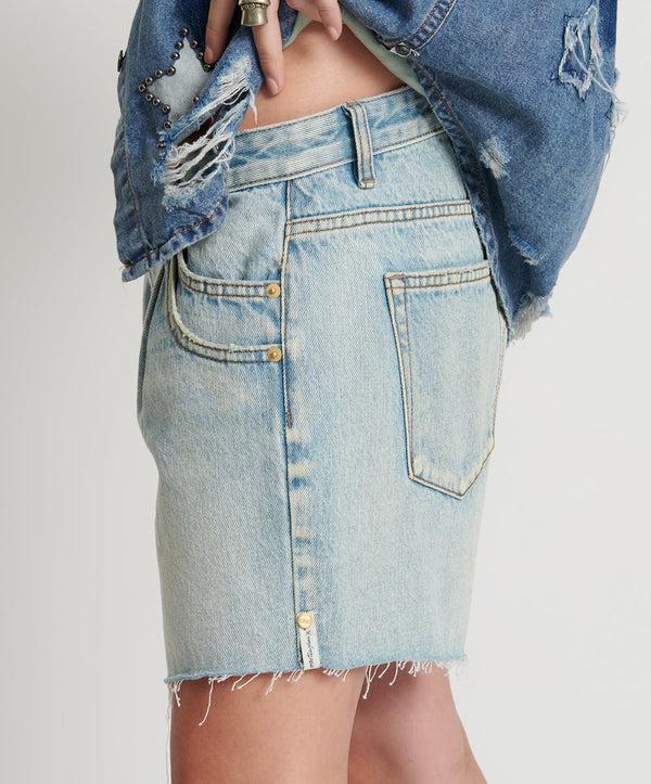 One Teaspoon Shakers Low Waist Super Relaxed Denim Shorts - Kansas Blue